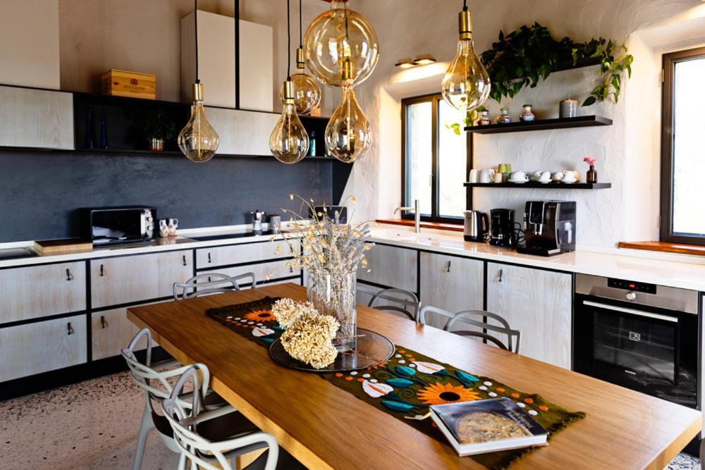 Villa Privata Con Piscina A Riparbella 카스텔리나마르티마 외부 사진