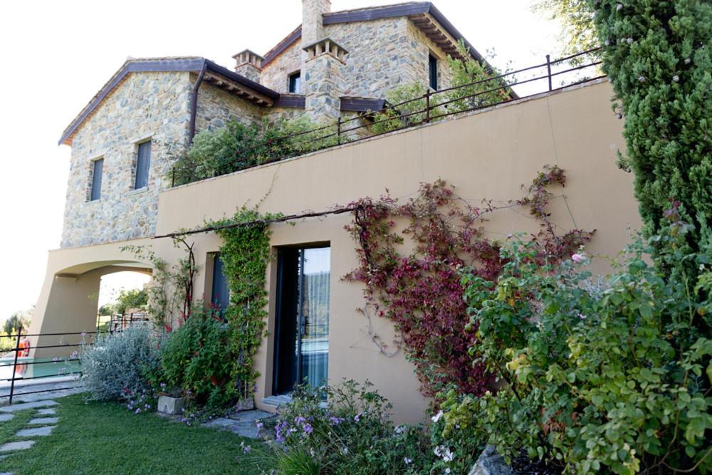 Villa Privata Con Piscina A Riparbella 카스텔리나마르티마 외부 사진